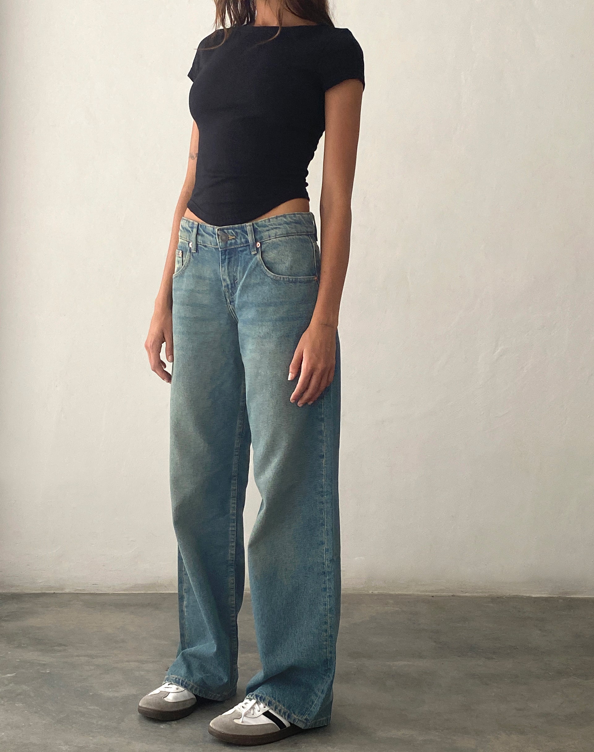 Low Rise Parallel Jeans in Indigo
